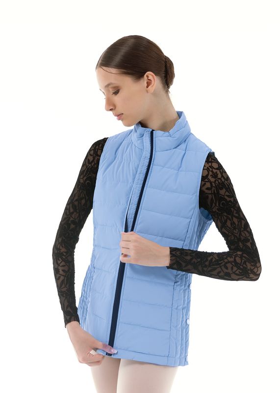 Cloud, Vest